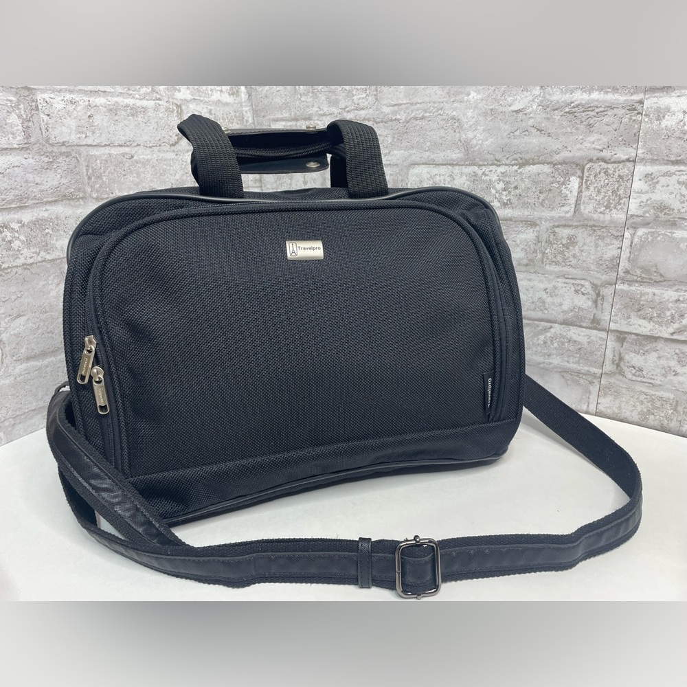 Travelpro WalkAbout 2 Carry On Bag Black Ballistic Nylon Rare HTF 16” Travel